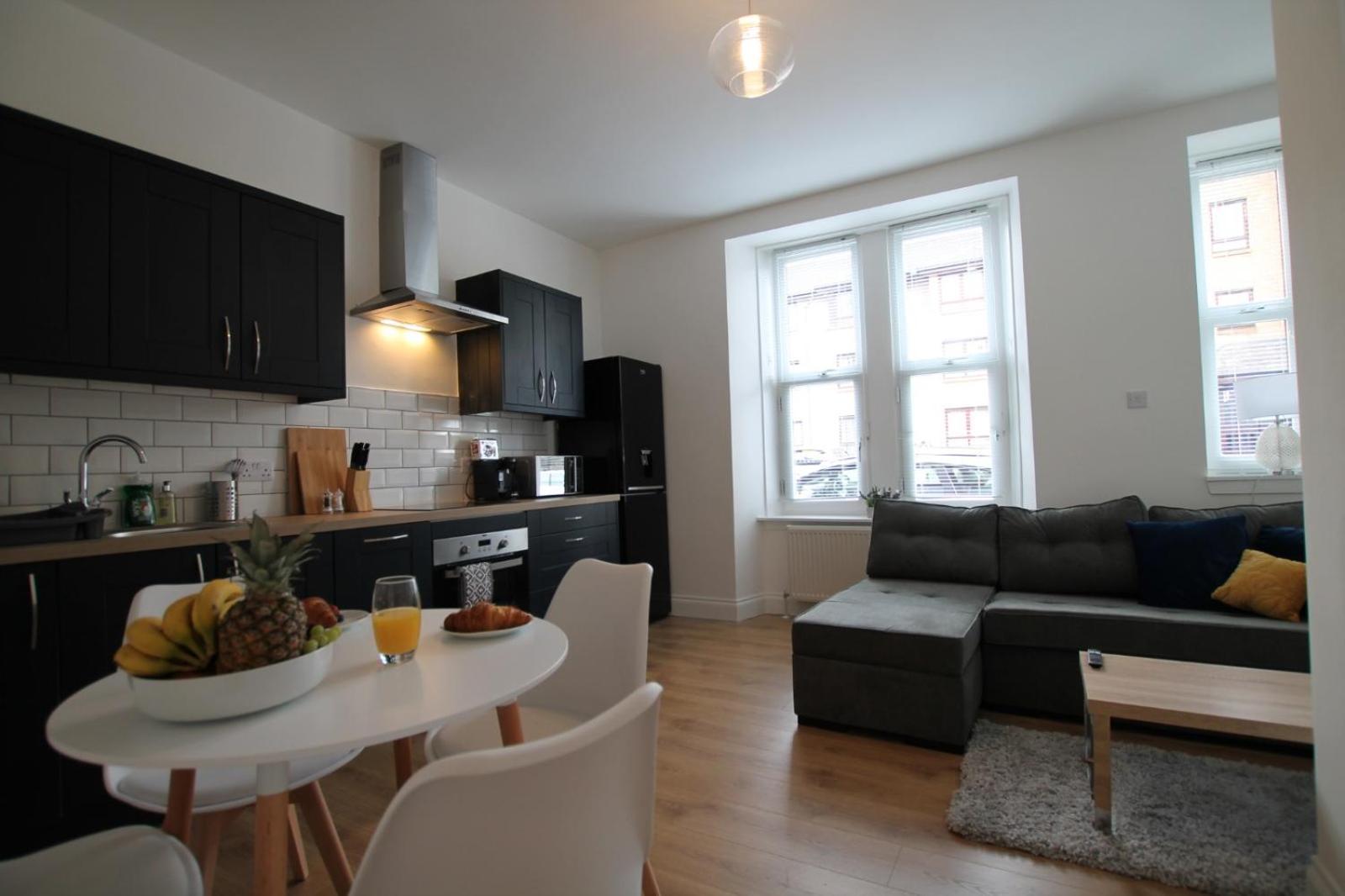 Superb One Bedroom In Apartment